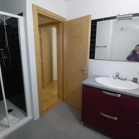 Rose Apartment *